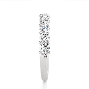 Anillo de Media Eternidad Estilo Vintage de Oro de 14K con Diamantes Cultivados en Laboratorio con Claridad VVS, Joyería Fina para Bodas y Uso Diario - Product Image 5