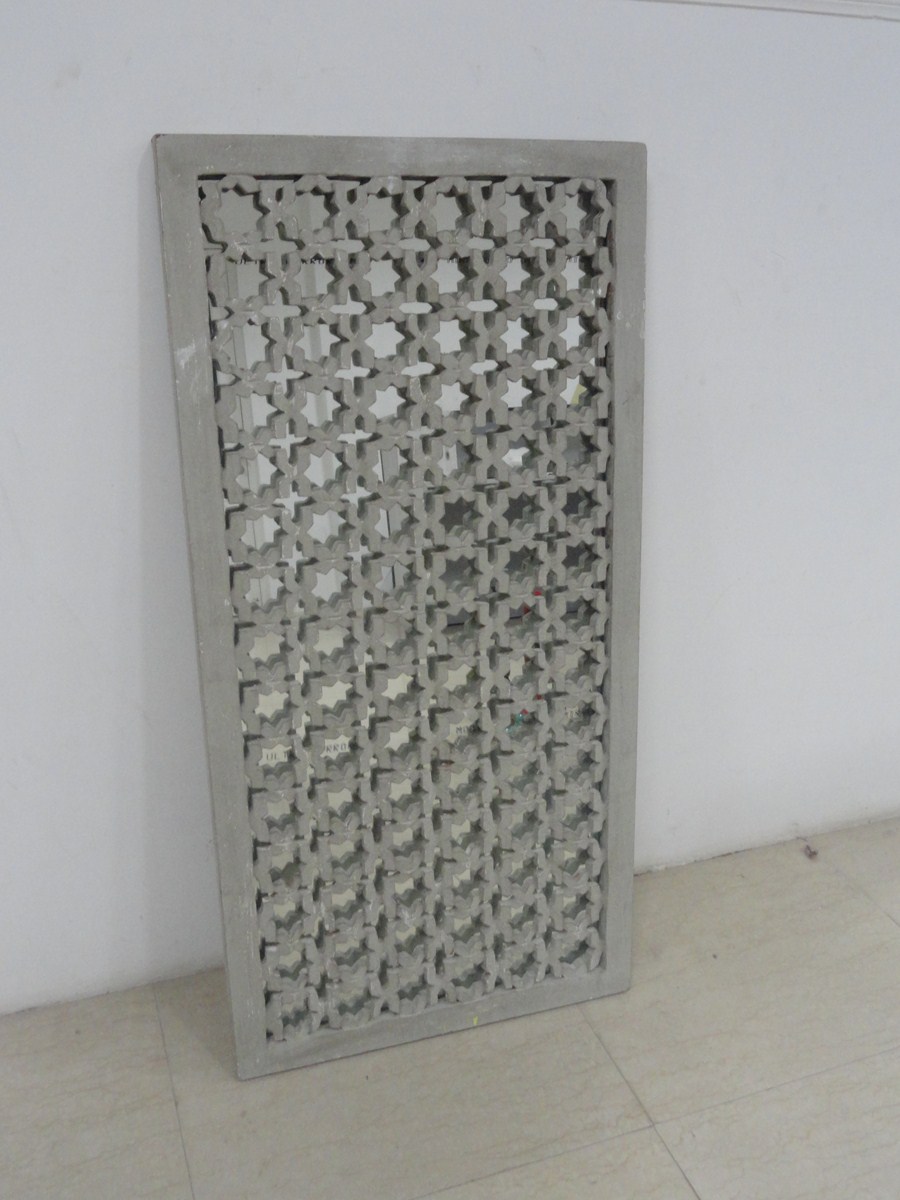 กระจกติดผนัง