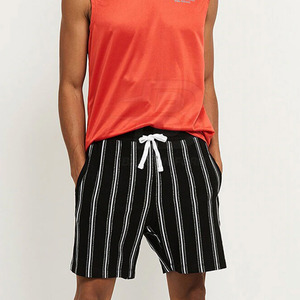 Shorts décontractés pour hommes avec logo personnalisé, taille élastique mi-haute, impression numérique, couleur unie, séchage rapide, haute qualité, best-seller - Product Image 4