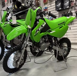 Motocicleta Harleya Retro de Motocross de 125cc con Frenos de Disco Delanteros y Traseros, de Gasolina - Product Image 1