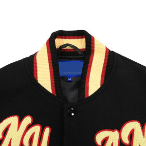 แจ็คเก็ตวาร์ซิตี้สไตล์ไฮสตรีทสุดเทรนดี้สำหรับผู้ชาย ทำจากขนสัตว์ 100% คอตั้ง ปรับแต่งสีและโลโก้ได้ ปักด้วยผ้าเชนิลล์ - Product Image 3