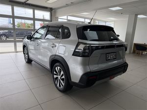 Offre Spéciale – Voiture d'occasion Super Performante 2023 Suzuki S-Cross MW JLX Hybride SUV – Expédition Mondiale - Product Image 3
