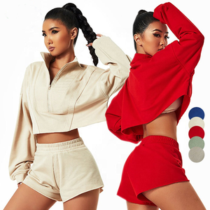 Ensemble sweat-shirt et short court deux pièces pour femme avec pull à fermeture éclair et ceinture élastique - Product Image 5