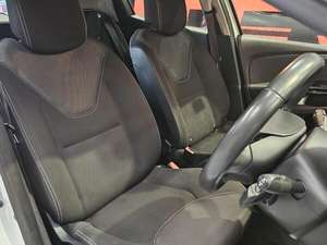 SsangYong Korando d'occasion LHD/RHD - Product Image 2