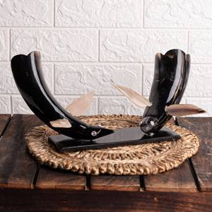 Sculpture de poisson décorative en corne de buffle artisanale, art en corne naturelle pour une décoration élégante à la maison ou au bureau - Product Image 1