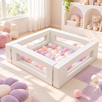 Ensemble de jeux souple pour tout-petits avec piscine à balles blanches, équipement de terrain de jeu intérieur/extérieur pour enfants, idéal pour les fêtes d'anniversaire et la location événementielle