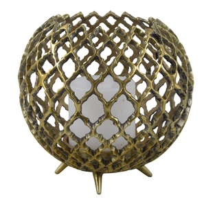 Portavelas y Porta Lámparas de Té de Aluminio Hechos a Mano con Diseño Único de Corte Láser - Decoración de Hogar de Lujo - Product Image 1