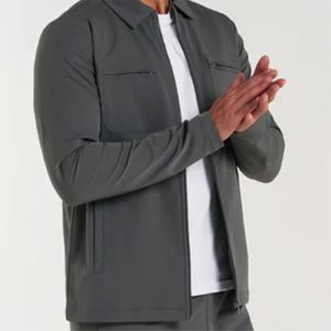 Surchemise anthracite Coupe décontractée élégante avec poches zippées cachées verrouillables et détails minimes en métal armé pour - Product Image 6