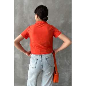 Blusas y Camisas para Mujer Topshow, Color Naranja con Frente Fruncido, Disponibilidad al por Mayor - Product Image 2