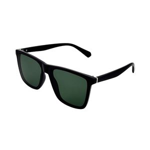 Gafas de Sol de moda de diseñador personalizado 2024 con marco de PC Protección UV Cómodas para actividades casuales y al aire libre - Product Image 1