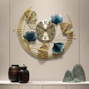 Reloj de pared de Metal dorado de media luna de lujo de una sola cara grande, decoración decorativa analógica de resina para bodas y vacaciones - Product Image 1
