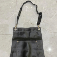 Tablier de Barbier SUNSTAR IMPEX SSI-A2 en Cuir Imperméable de Haute Qualité, Résistant à la Décoloration, avec Poches, Couleur et Logo Personnalisables