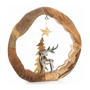 Décoration de Noël et cadeau artisanal en bois de manguier naturel, style moderne, support d'arbre en métal en forme de cerf - Product Image 3