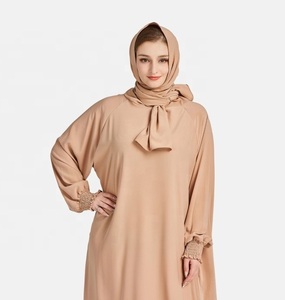 Vêtements islamiques Robe musulmane décontractée pour femmes Tendance pakistanaise Abaya pour femmes Design personnalisé élégant et modeste Abaya pour femmes musulmanes - Product Image 5
