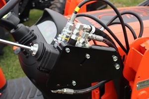 Tractor Agrícola 2026 Bad Boy 3026H con Motor de 10 HP, Tracción en las 4 Ruedas, Transmisión por Engranajes, Alta Productividad, EN VENTA - Product Image 6