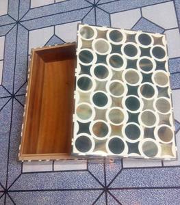 กล่องขนมแบรนด์ดังคุณภาพสูง ตกแต่งบ้านด้วยงานฝีมือโมเสคเรซิ่นรูปนางฟ้า ดีไซน์ทันสมัย เป็นมิตรต่อสิ่งแวดล้อม ขายดีที่สุด ผลิตในอินเดีย - Product Image 5