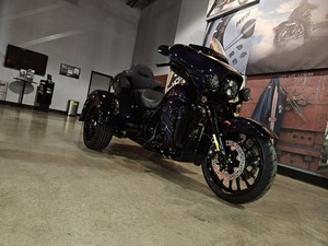 Vente chaude 2024-2025 FLHTCUTG - Tri Glide Ultra Nouvelle moto trike Déstockage gratuit - Product Image 3