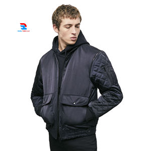 Chaqueta de bombardero de calle para hombre con mangas desmontables y cuello alto con cremallera de satén y bolsillos de carga mangas extraíbles - Product Image 1