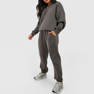 Chándal de invierno con cremallera de cuarto de moda para mujer Logotipo personalizado Impreso Color sólido Conjunto de sudor de poliéster de algodón transpirable de la mejor calidad - Product Image 4