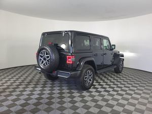 Jeep Wrangler Sahara 4 portes 4WD 2024 d'occasion - Product Image 4