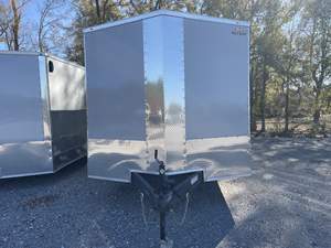 Remorque fermée 2025 Rock Solid Cargo 8.5'x20' 10k 7' Intérieur Cargo / Enclosed Trailer - Product Image 2