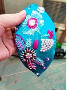 Bandeaux perlés personnalisés à la main Doux rembourré et facile à porter Brodé à la main pour plus de confort - Product Image 2