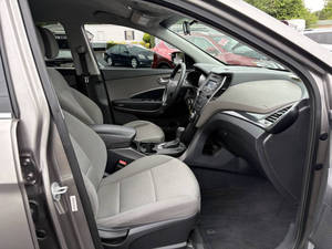 Auto Usado de Calidad a Precio Accesible, Hyundai Santa Fe 2015, Volante a la Izquierda - Product Image 4