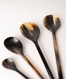 Cuillère en corne écologique Design traditionnel Serveur de salade de boeuf de buffle Cuillère de service à café et thé faite à la main du Vietnam - Product Image 6