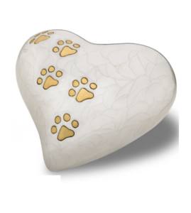 Urnes imprimées en forme de coeur pour cendres Urnes funéraires en laiton en forme de coeur uniques - Product Image 4