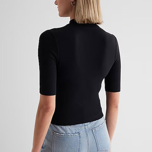 2024 camiseta informal ajustada para mujer, manga corta, diseño plisado de verano, cuello redondo, tela de punto transpirable, impresión personalizada - Product Image 3