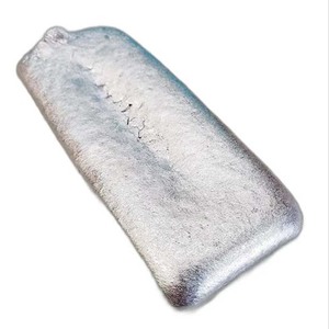 Lingote de aluminio de alta pureza al 99,7 por ciento disponible a granel para aplicaciones de reutilización y fundición de fábrica directa - Product Image 5