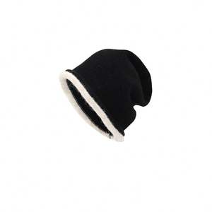 Chapeau souple à bord roulé, grande circonférence, protection chaude pour les oreilles, style coréen, motif à carreaux - Product Image 1