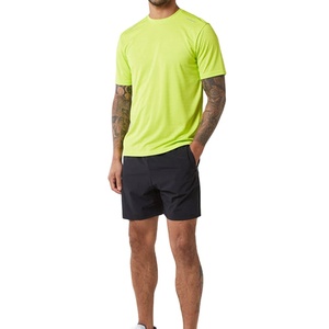 Conjunto deportivo de verano para hombre, camiseta de manga corta y pantalones cortos, 2 piezas, cuello redondo, transpirable, de algodón, para entrenamiento. - Product Image 1