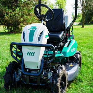 Tondeuse à gazon autoportée OREC 4WD avec débroussailleuse 28V sans fil, conçue pour l'aménagement paysager commercial et les terrains difficiles - Product Image 1