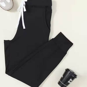 คอลเลคชั่นฤดูร้อน2025สำหรับผู้หญิงกางเกงจ็อกเกอร์สีดำล้วนมีเชือกผูกเอวกระเป๋าแฟชั่นสไตล์ลำลองขายดี - Product Image 3