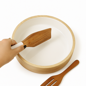 Ensaladera redonda de madera para cocina casera con 2 espátulas Mango de madera con esmalte para mezclar frutas y verduras ensaladera - Product Image 1