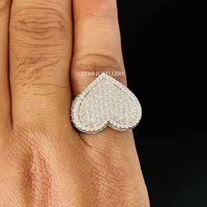 Bague de fête unisexe en or 10 carats plaqué rhodium, sertie de diamants de laboratoire, style hip-hop, coupe ronde brillante - Product Image 6