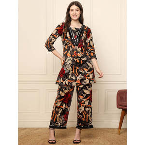 DEEBACO Women's Abstract Floral Printed Indo Western Co-Ord <b>Set</b> Rayon <b>Square</b> Neck 3/4 Sleeves Kurti with Pants Party Wear - Product Image 6