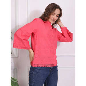 Camisa Vintage de Verano en Algodón Verde con Detalles Schiffli, Mangas Acampanadas y Tinte Liso para un Look Femenino y Fresco - Product Image 5