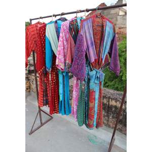 Robe Kimono d'été en soie pour femmes Peignoir et vêtements de nuit imprimés doux Ladies Loungewear - Product Image 5