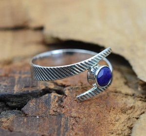Bague en saphir bleu rond, argent sterling 925, bijoux faits à la main, pierre de naissance de septembre, cadeau pour femme, usage quotidien, vente en gros - Product Image 3