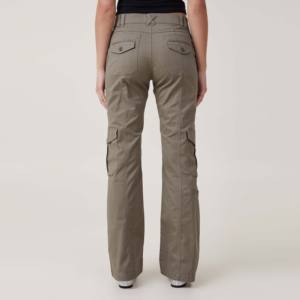 Streetwear décontracté pour femmes pantalons longs cargo pour filles OEM respirants personnalisés OEM fabricant avec poches taille haute pour dames - Product Image 6