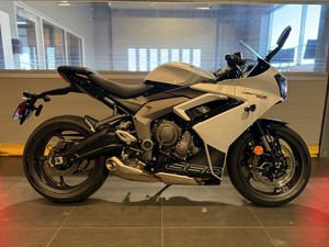 Motocicletas Deportivas Daytona 660 2025 Nuevas y Certificadas Disponibles para Venta y Listas para Exportar - Product Image 6