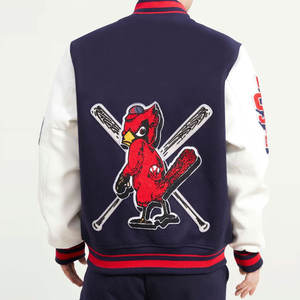 Chaquetas universitarias con ajuste personalizado Mezcla de lana de fábrica OEM y materiales de piel sintética Diseño elegante para ropa de calle o uniformes - Product Image 2