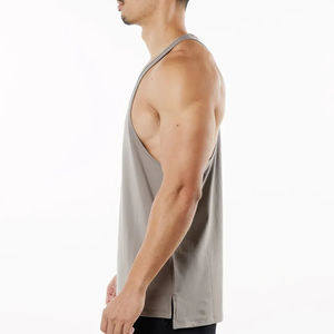 Venta al por mayor logotipo personalizado impreso verano Fitness Tank Top transpirable de secado rápido de punto sin mangas para adultos de talla grande entrenamiento de gimnasia - Product Image 4