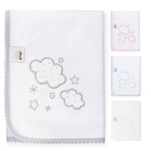 100% Algodón Mod. Gasa Tejida Bordada con Nubes Grises - Product Image 1