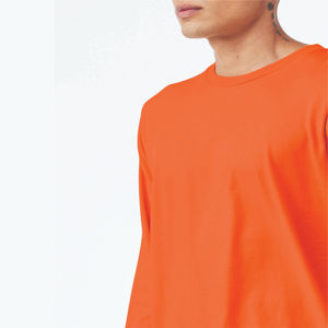 เสื้อยืดแขนยาวสไตล์ไฮสตรีท พิมพ์ลายได้ตามต้องการ สำหรับทุกเพศ ผลิตจากผ้าผสมโพลีเอสเตอร์/คอตตอน น้ำหนัก 4.2 ออนซ์ คอกลมคลาสสิก เป็นมิตรกับสิ่งแวดล้อม - Product Image 5