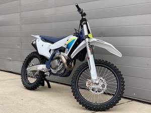 Offre annuelle 2025 Husqvarnas FC 350 Nouvelles motos - Product Image 5