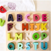 Atractivo juego de combinación de memoria de madera para niños con muchas piezas de tarjetas de doble cara, juego de combinación de memoria de madera para niños