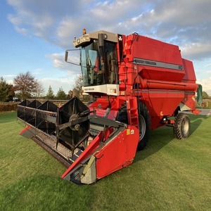 Moissonneuse-batteuse agricole d'occasion Case IH 9230 & 8240, 4 rangs, pour maïs, haute capacité de récolte, HOLLAND MASSEY FERGUSON - Product Image 3